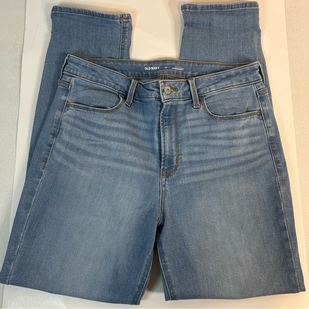 Old Navy High-Rise Straight Jeans